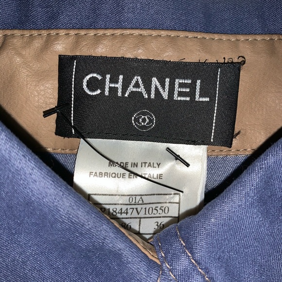 CHANEL 01A size 36 light weight DENIM JACKET - Picture 3 of 14